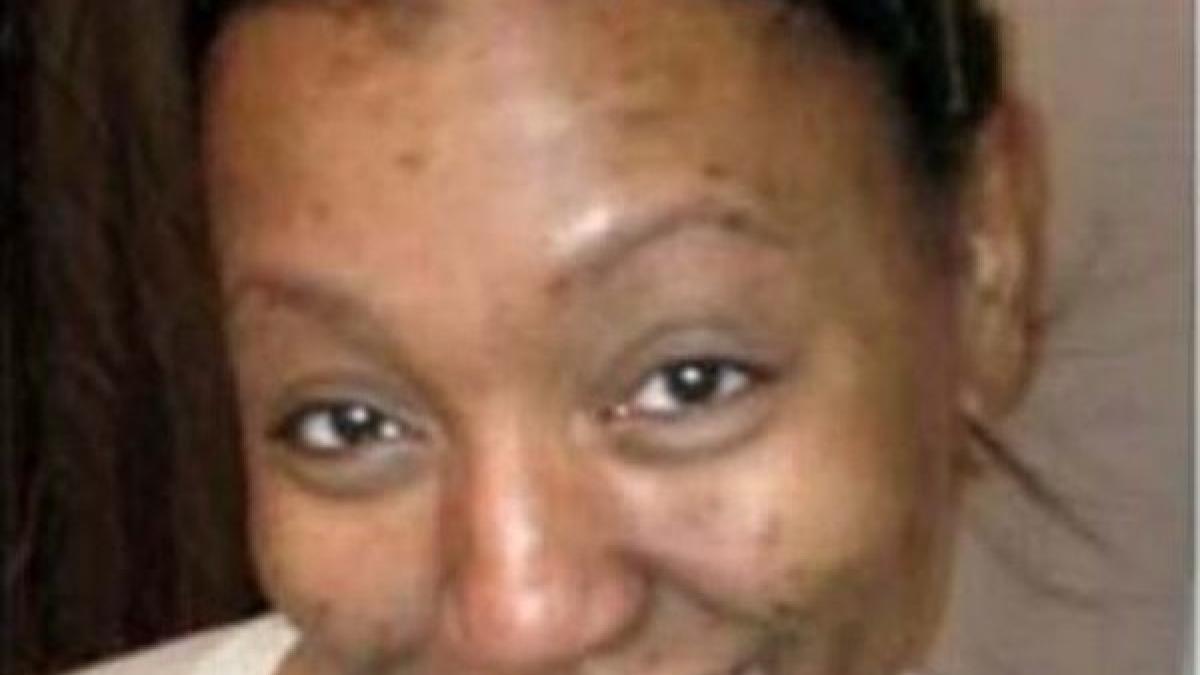 nici parintii nu au mai recunoscut o cand a iesit din casa cum arata dupa numai 15 minute