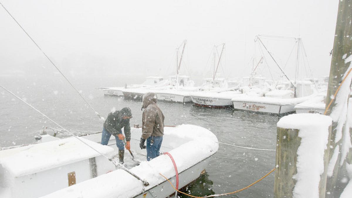 porturile maritime din constanta si agigea au fost inchise din cauza vantului puternic