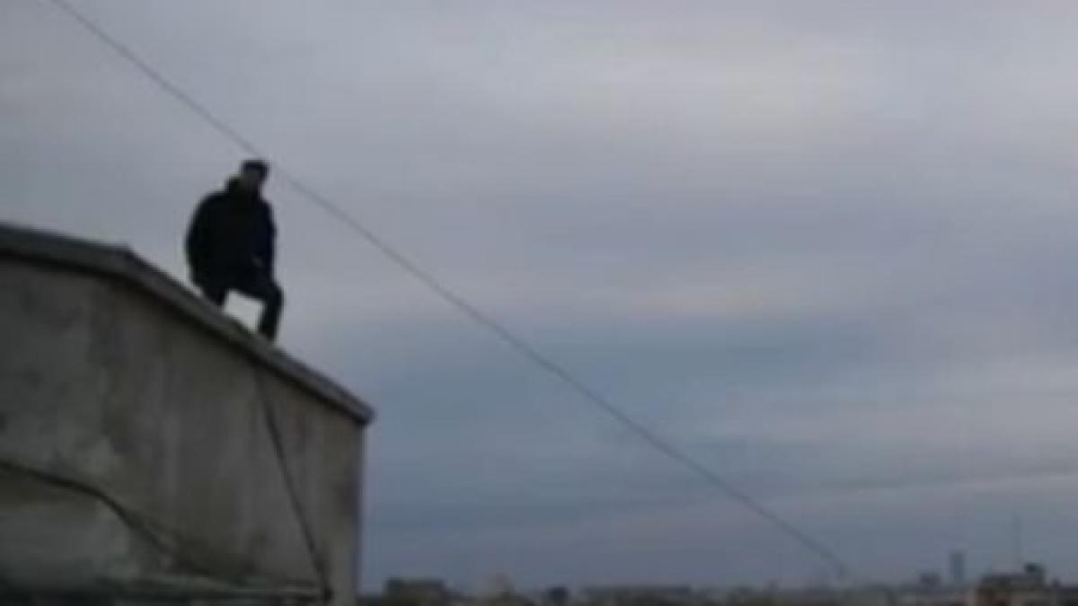 pot sa ma arunc de pe blocul dumneavoastra vezi un experiment romanesc cu rezultate surprinzatoare