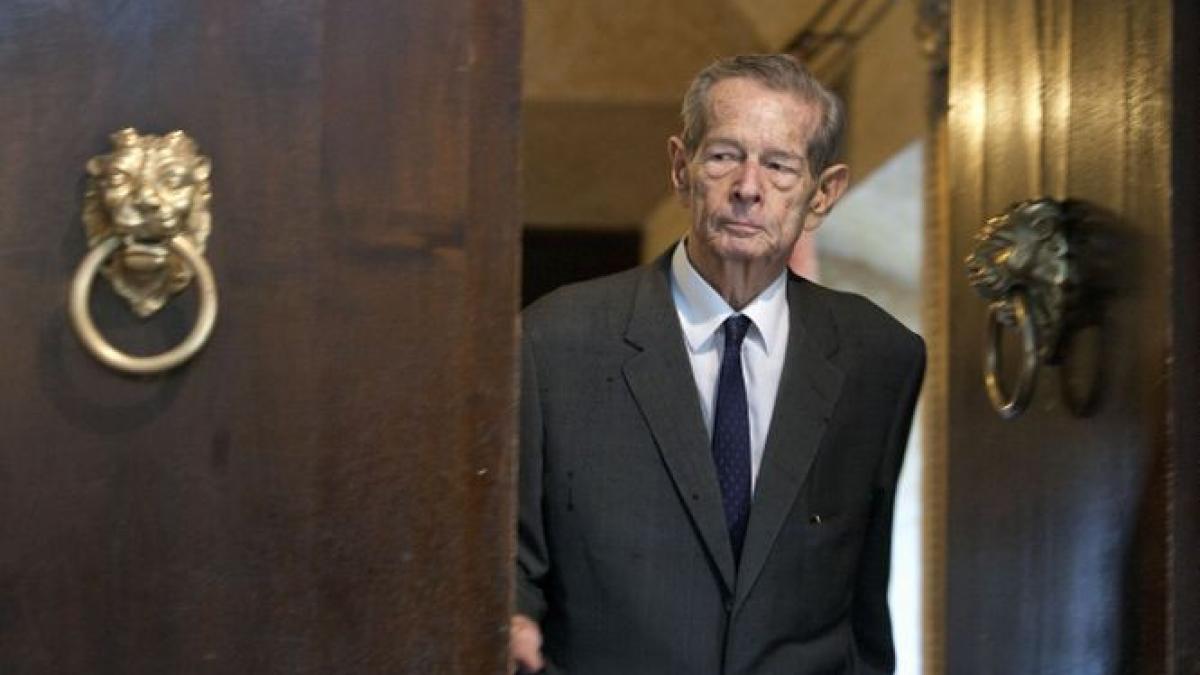 regele mihai ar putea reprezenta romania in cancelariile europene