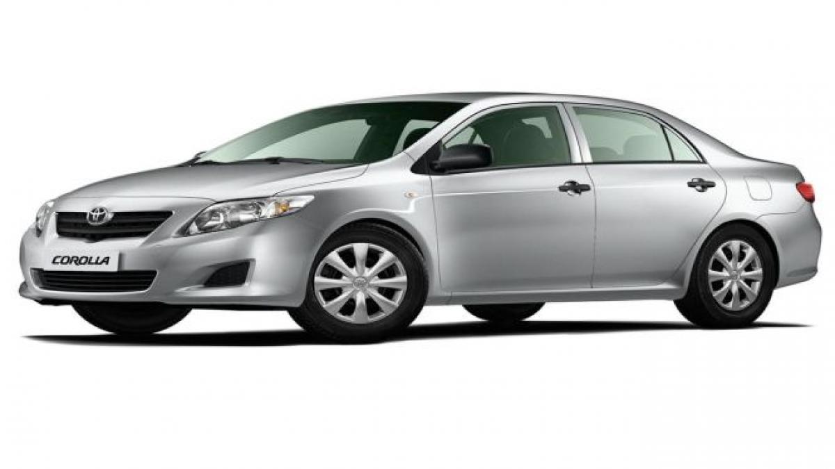 toyota a rechemat in fabrica peste 900 000 de masini din cauza problemelor la airbaguri