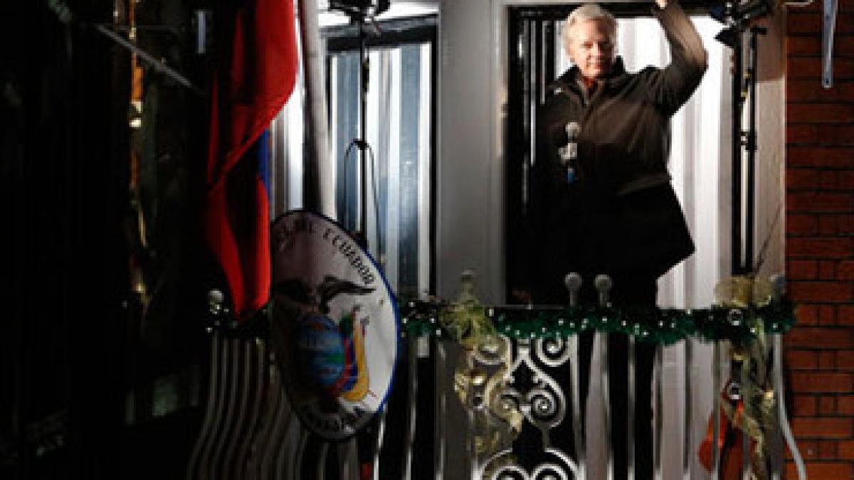 wikileaks intra in politica assange va candida pentru un loc in senatul din australia