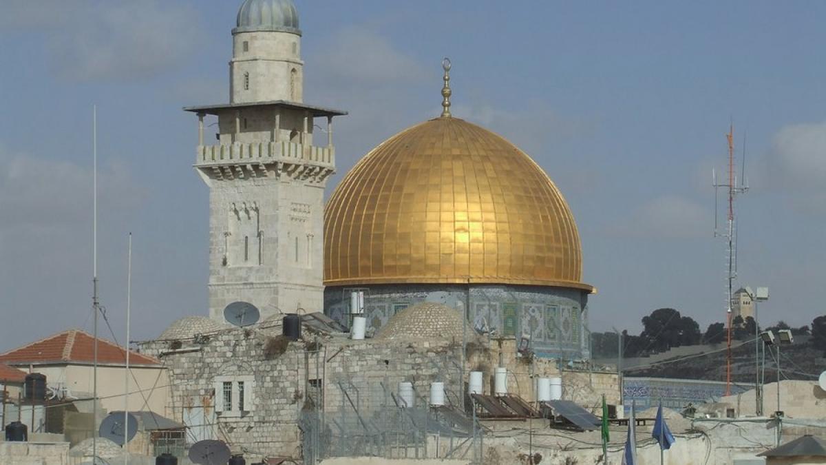 ce se afla sub unul din cele mai mari simboluri ale crestinismului descoperirea dateaza dinaintea