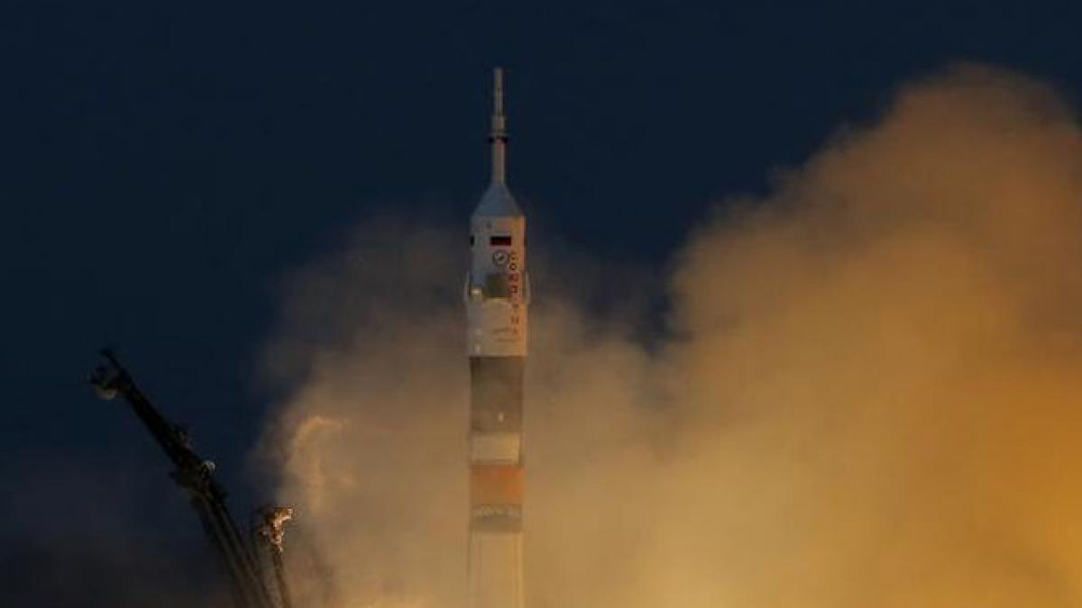 o racheta rusa care transporta un satelit american s a prabusit in pacific