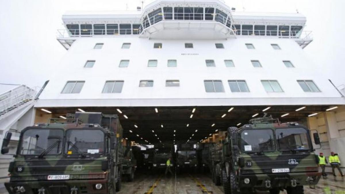 NATO: În această perioadă de austeritate, reducerea bugetelor pentru apărare ar fi o opţiune greşită