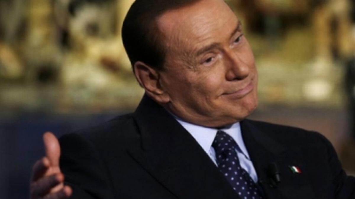 italia monti il acuza pe berlusconi ca incearca sa ii cumpere pe italieni