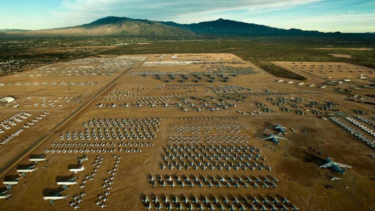 locul in care pasarile de razboi se duc sa moara imagini spectaculoase din cimitirul de avioane al