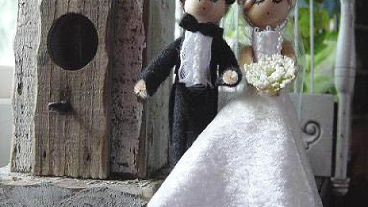 mire suprins intr o ipostaza socanta imediat dupa nunta mi e rusine ca am crezut in el