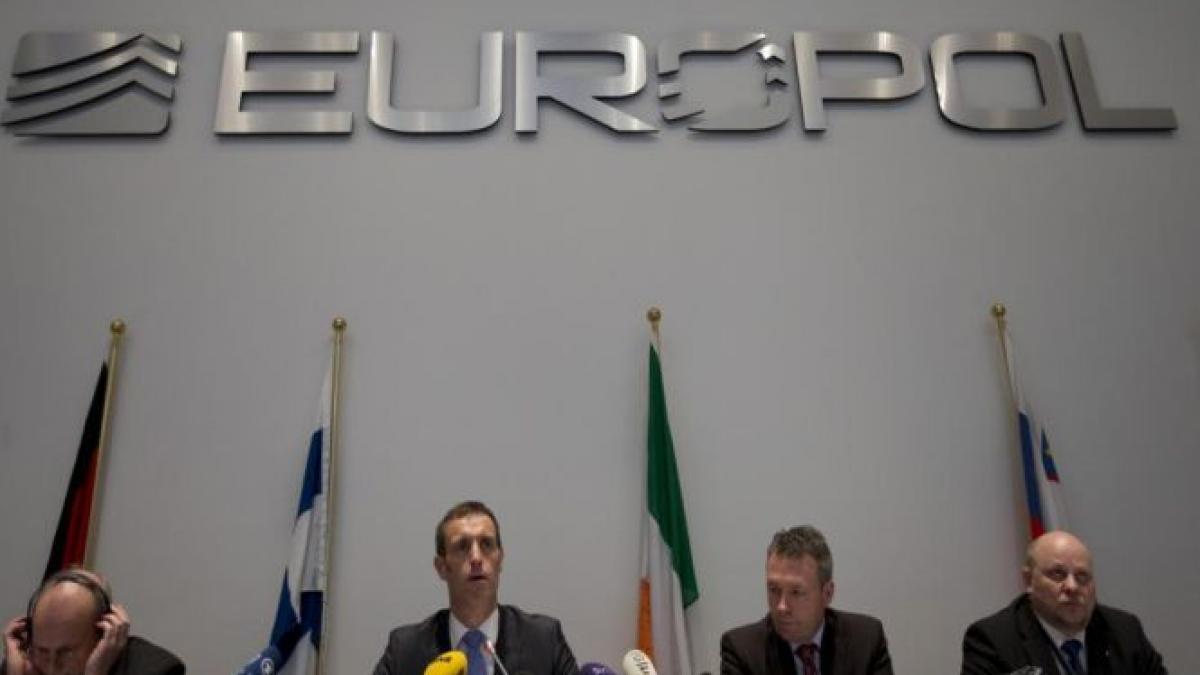 fifa cere pedepse mari pentru oamenii din afara fotbalului care sunt implicati in trucarea