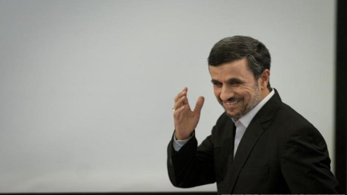 mahmoud ahmadinejad a inceput o vizita istorica in egipt