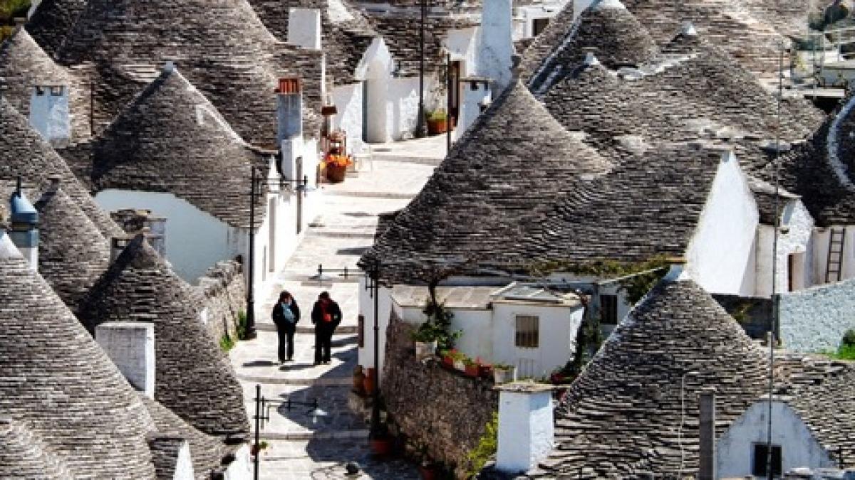 peisajul care iti taie respiratia intr o italie pe care nu ai mai cunoscut o pana acum merita sa