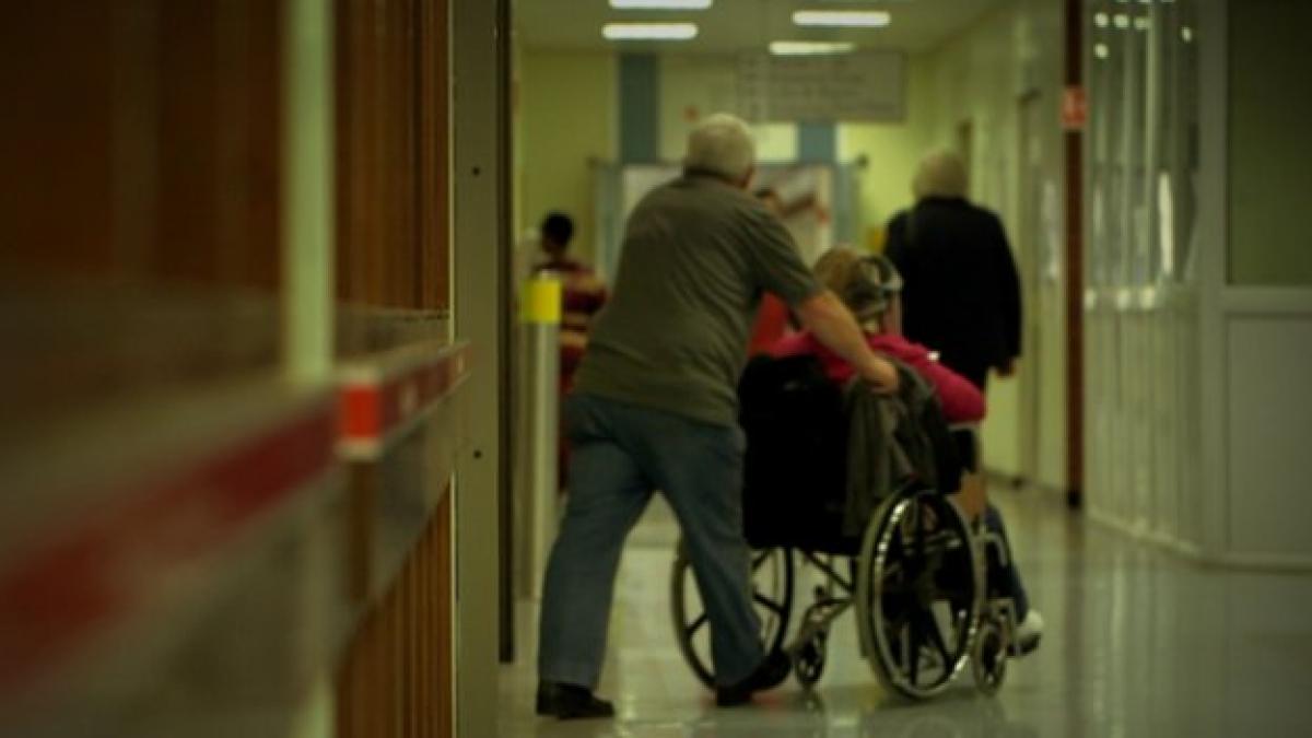 premier in numele guvernului si al tarii intregi as vrea sa imi cer scuze care este motivul pentru