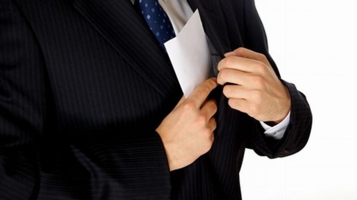 angajati din ministerul muncii urmariti penal directorul de cabinet al ministrului a demisionat