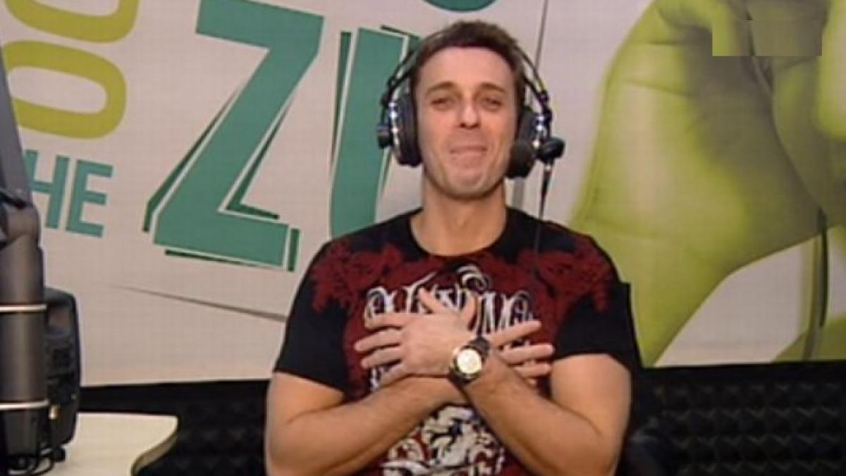 badea ironic melodia lui turcescu e o capodopera versurile sunt geniale nu sunt facute de gaga