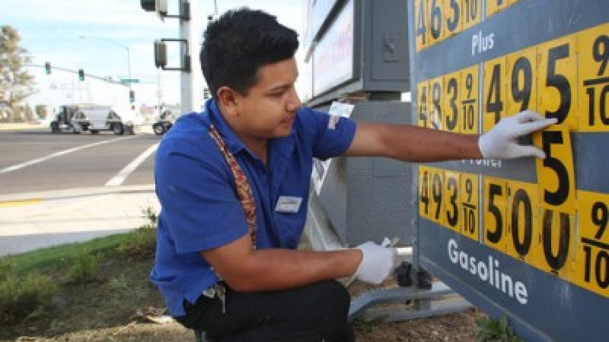 benzina ar putea ajunge sa coste 7 lei litru cosmarul soferilor abia incepe