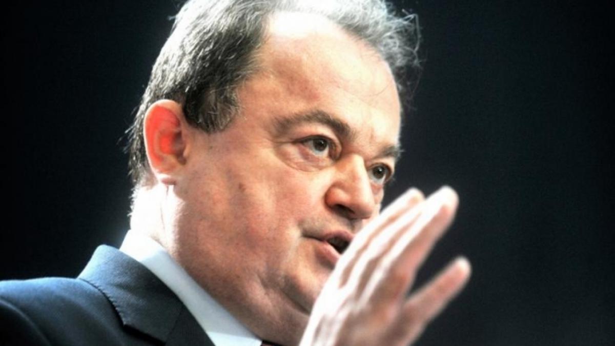 blaga raspunde atacurilor lui basescu pdl l a salvat pe domnia sa si democratia in romania in 2012