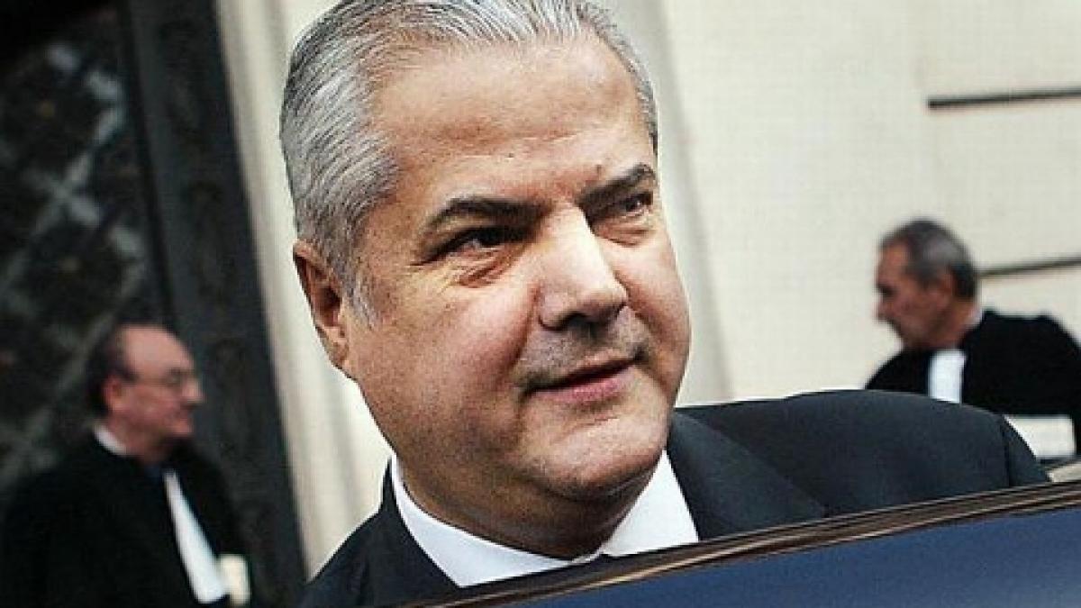 nastase cred ca este nevoie de o reactie a romaniei in cazul arborarii steagului secuiesc pe