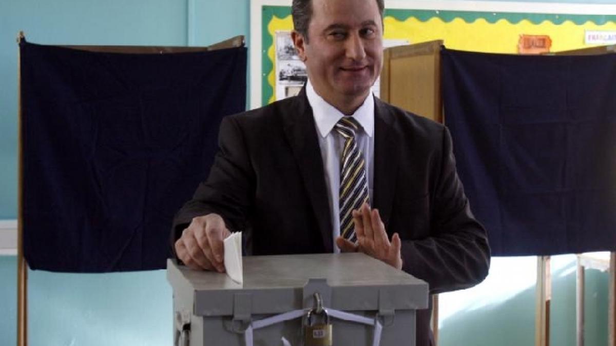 candidatul de dreapta nicos anastasiades este noul presedinte din republica cipru