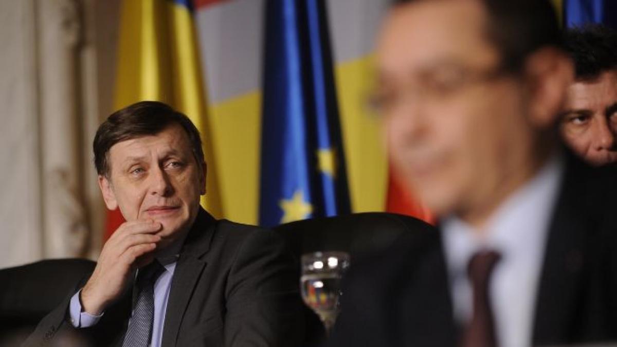 incepe o saptamana agitata pe scena politica in pdl se duce lupta pentru putere liberalii se