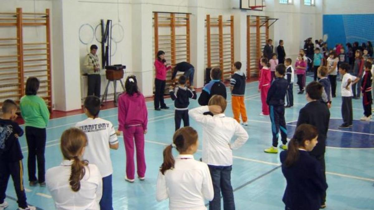 victor ponta trebuie gasita o solutie pentru includerea mai multor ore de sport in programa scoala