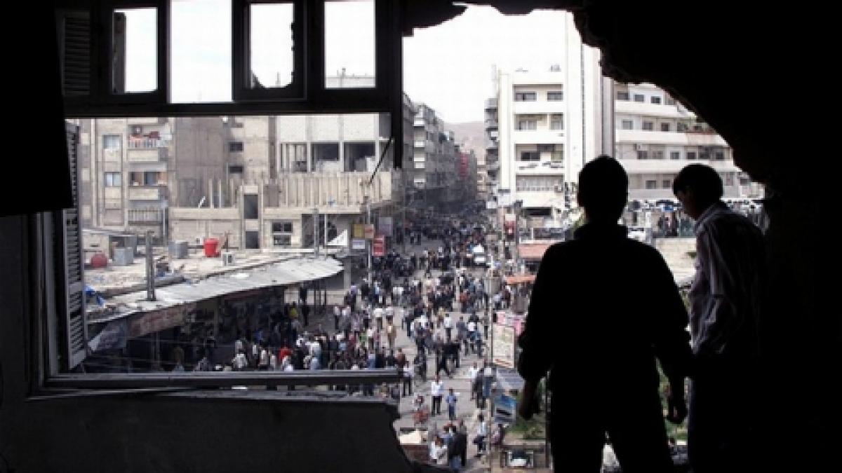 un fotbalist a murit in siria dupa ce doua obuze au cazut pe un stadion din damasc