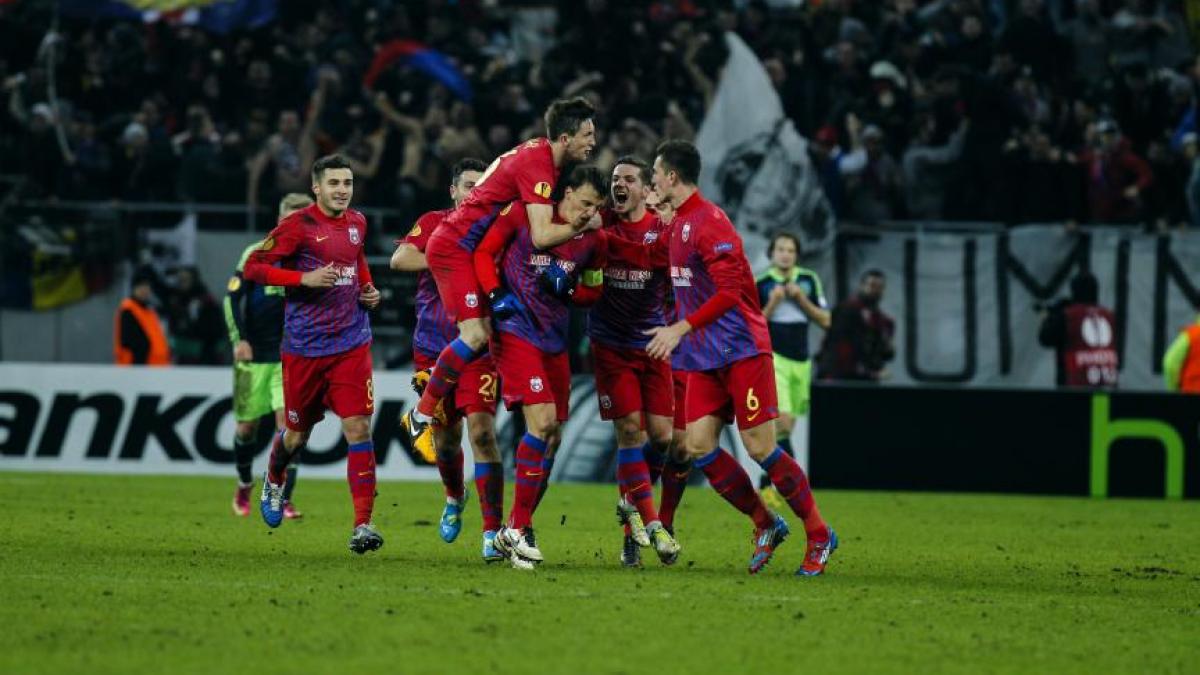 steaua s a calificat in optimile europa league dupa ce a invins ajax la penalty uri