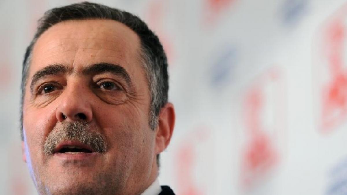 cezar preda nu cred ca vasile blaga se teme de motiunea doamnei macovei