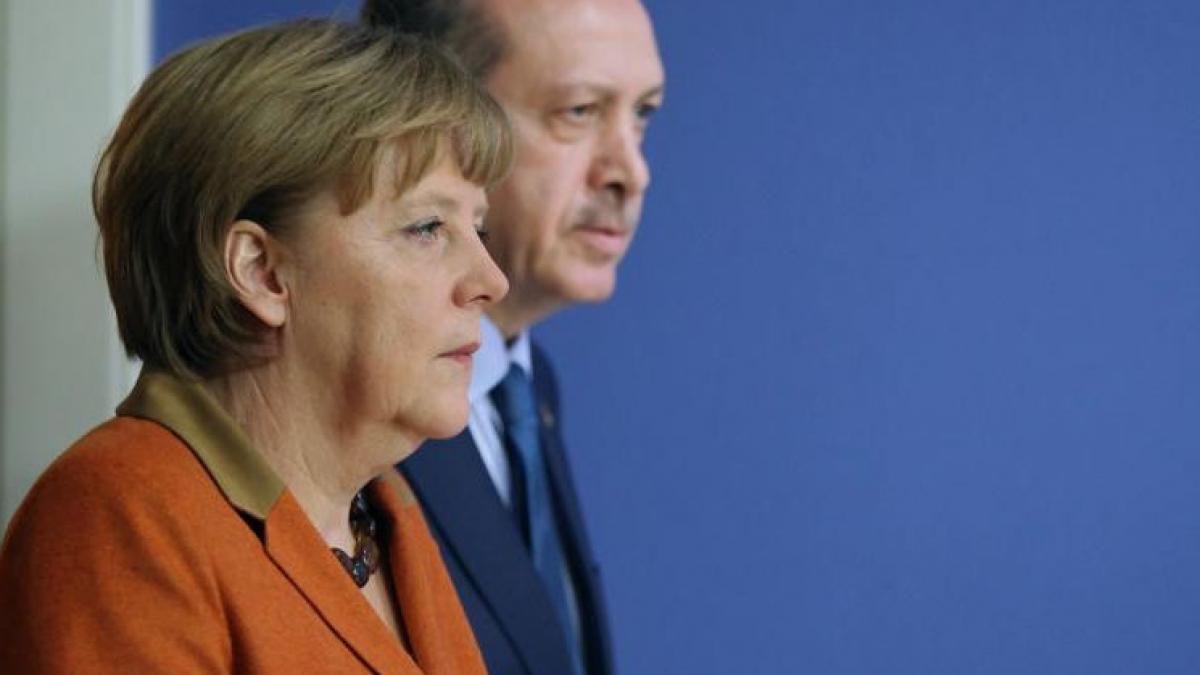 angela merkel conditioneaza progresele privind aderarea turciei la ue de problema cipriota