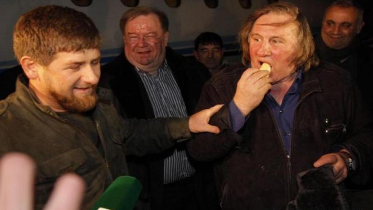 depardieu a sosit in cecenia si a dansat lezghinka