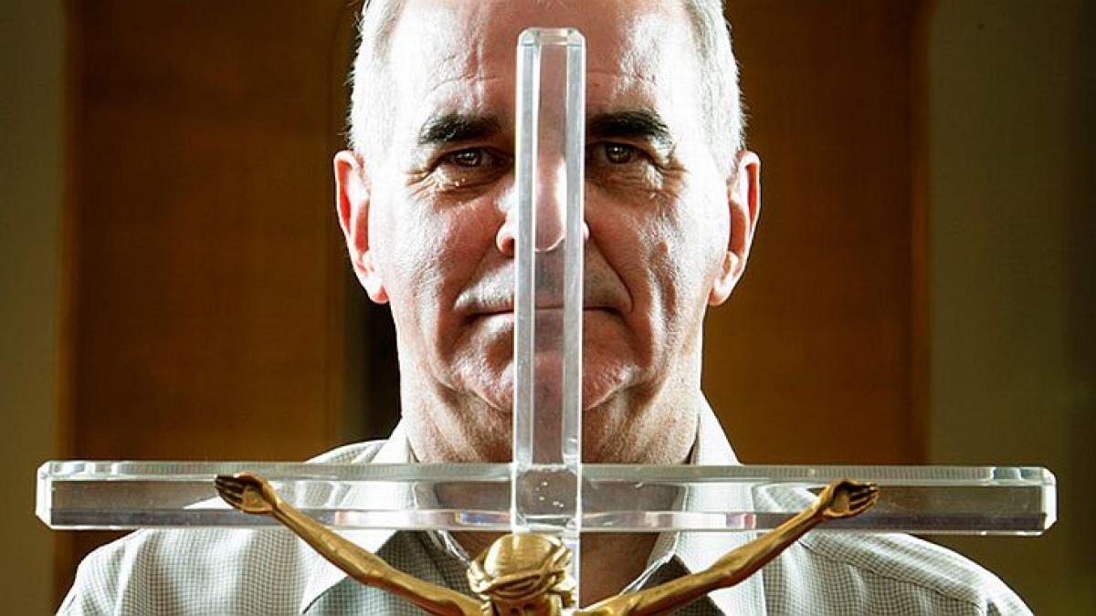 sex intre preotii catolici la nivel inalt scandalul odios care arunca in aer biserica catolica