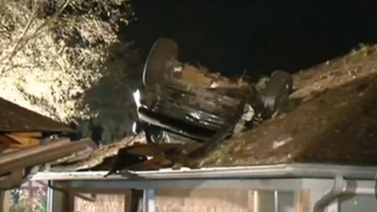 a parcat pe acoperis cum si a terminat cursa un sofer din houston