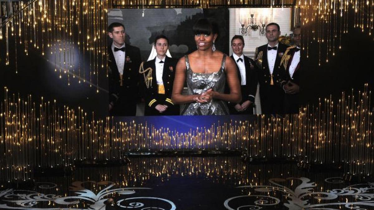 rochia lui michelle obama de la premiile oscar modificata digital de agentia de presa din iran