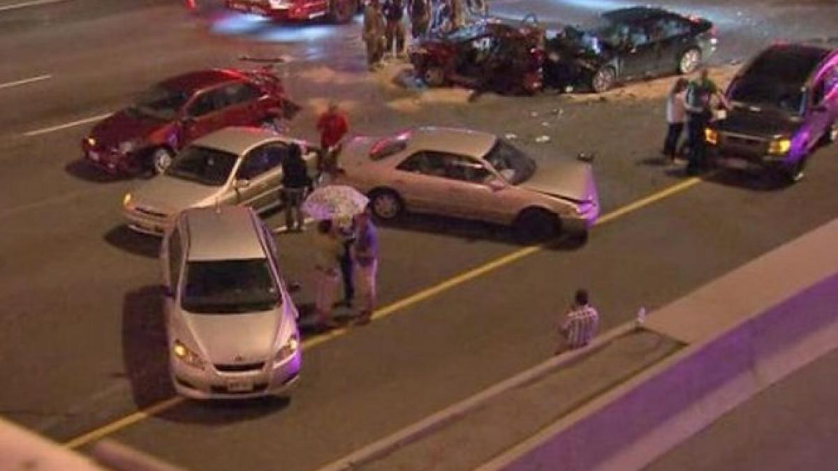 carambol cu sase masini in pasaj duba politiei implicata si ea in alt incident rutier