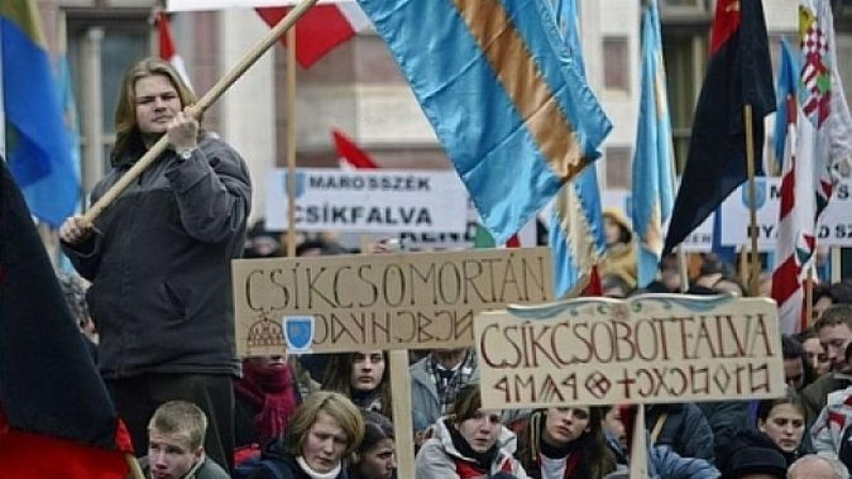 nu se opresc limba maghiara ar trebui sa devina oficiala in zona ardealului prin constitutie