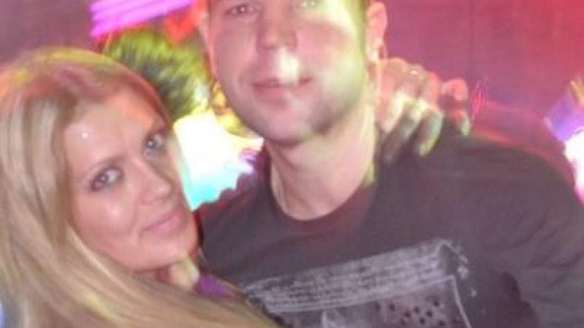 blonda asta va ajunge in inchisoare dupa ce a postat asta pe internet nu o credeam in stare de asa