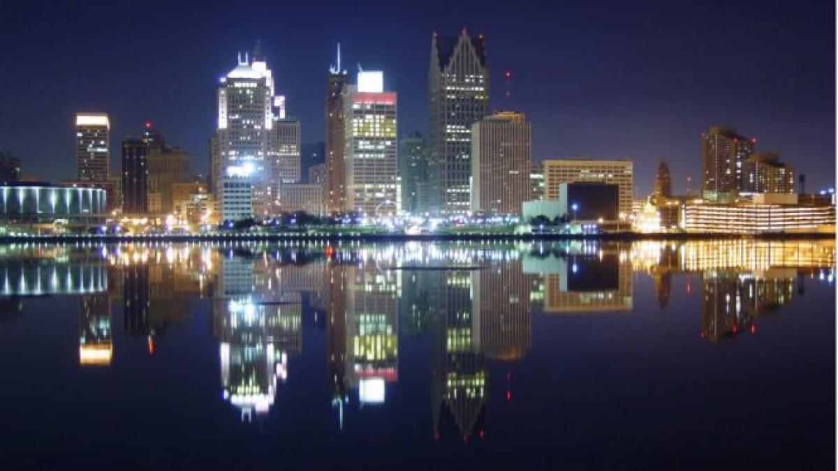 candva mandria americanilor acum in pragul falimentului orasul zgarie norilor in ruina al uzinelor