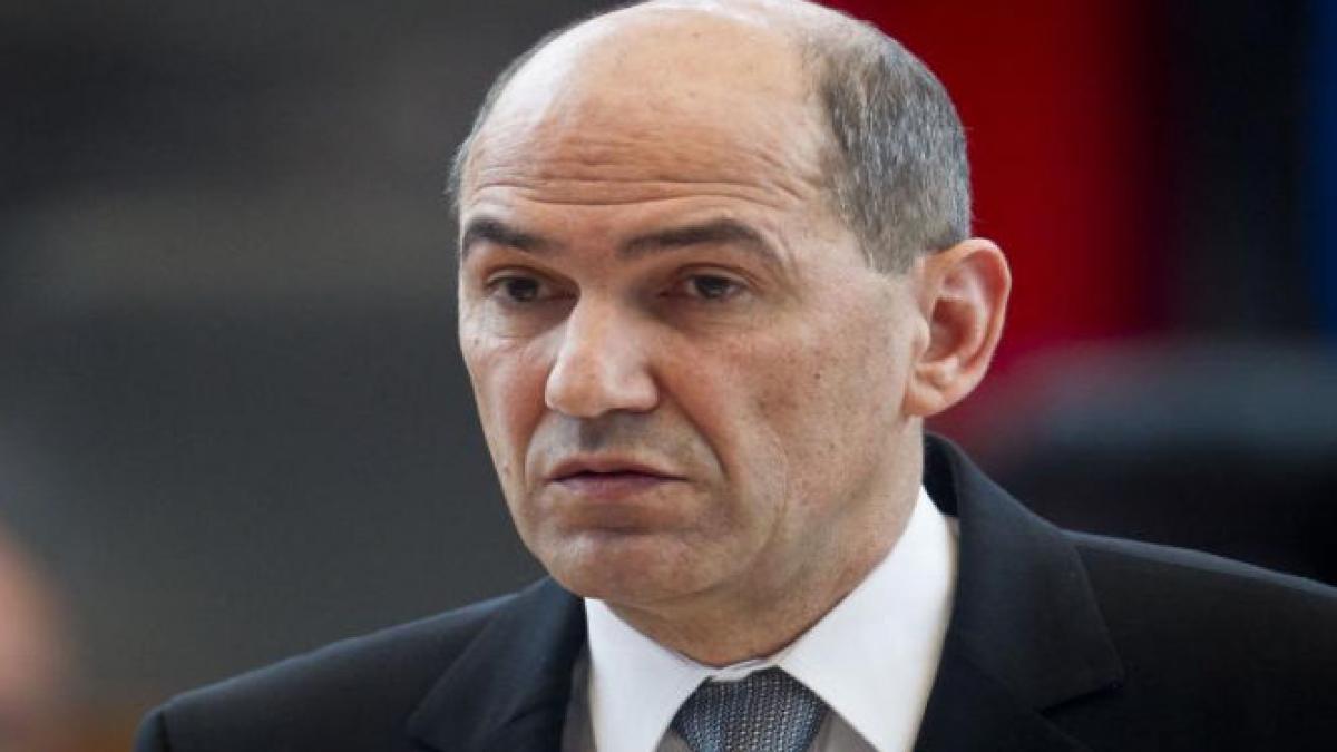 guvernul sloven rasturnat de la putere printr o motiune de cenzura a opozitiei de centru stanga