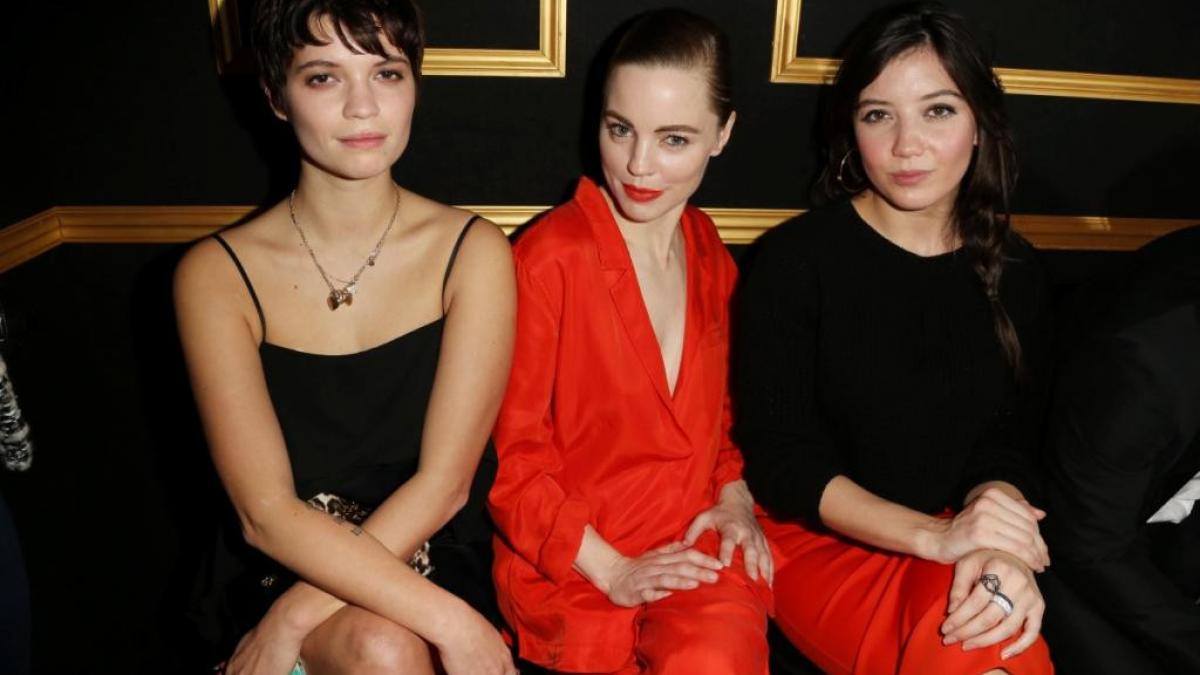 h m debuteaza in cadrul saptamanii modei de la paris prin prezentarea colectiei sale de toamna 2013