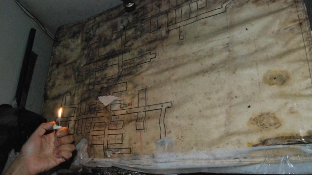 orasul ascuns de sub oras tuneluri de zeci de kilometri in care incap tancuri si blindate strabat