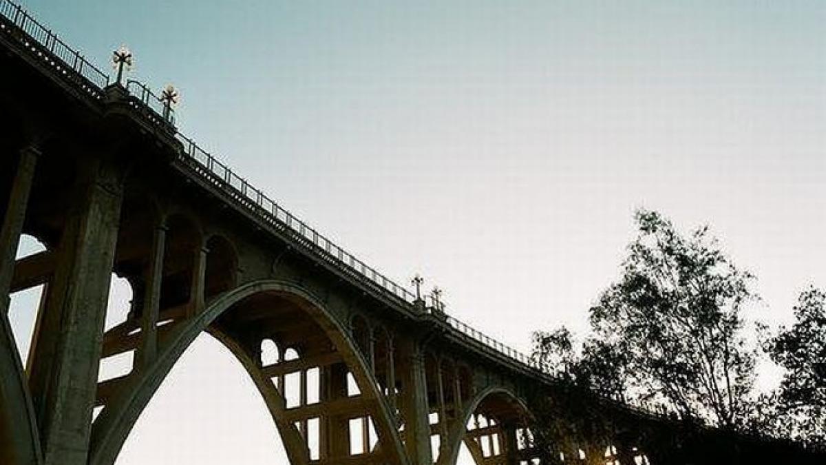 a incercat sa se sinucida dar a sfarsit prin a striga dupa ajutor