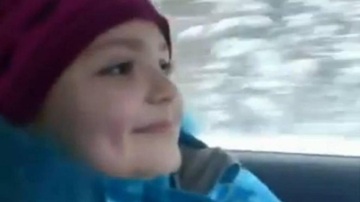 are doar 8 ani dar conduce cu 100km h pe un drum de iarna