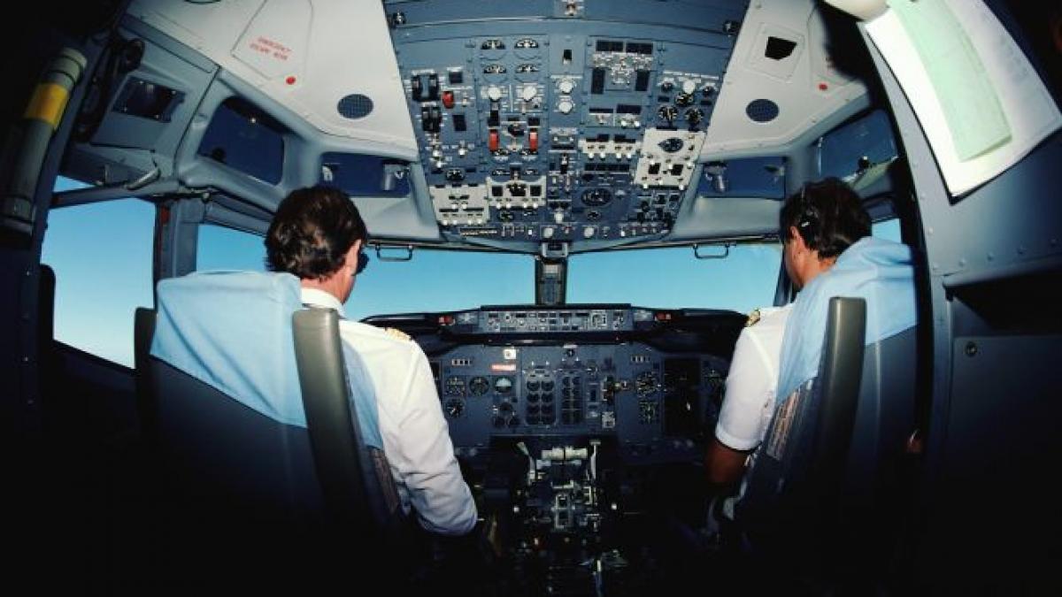 PILOTUL ADORMIT a recunoscut că l-a furat somnul la manşă