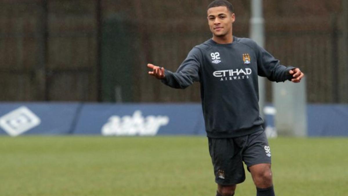 un fotbalist de la tineretul lui manchester city condamnat la inchisoare pentru uciderea a doua