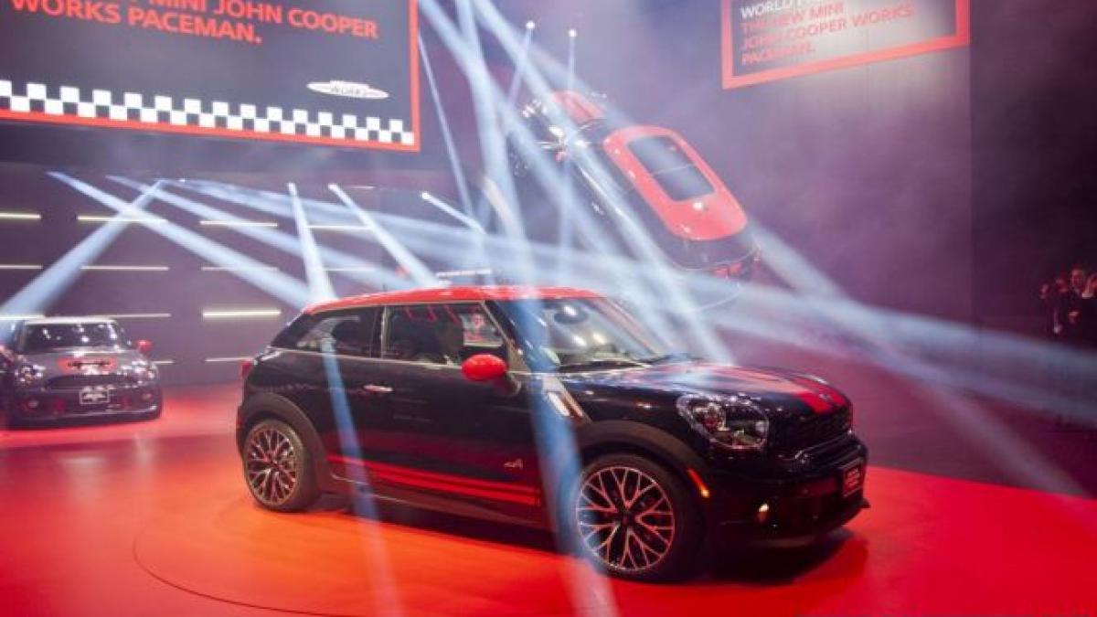 al saptelea model din gama mini cooper ajunge in romania la un pret de baza de 38 800 euro