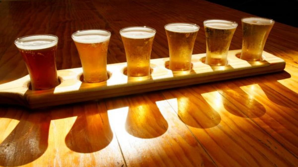 una dintre bauturile preferate ale romanilor se scumpeste din nou