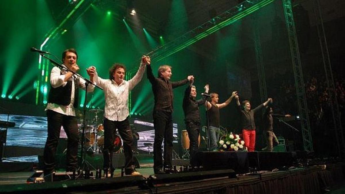 s a intamplat aseara cu una din cele mai iubite trupe din romania doamnele si domnisoarele au fost