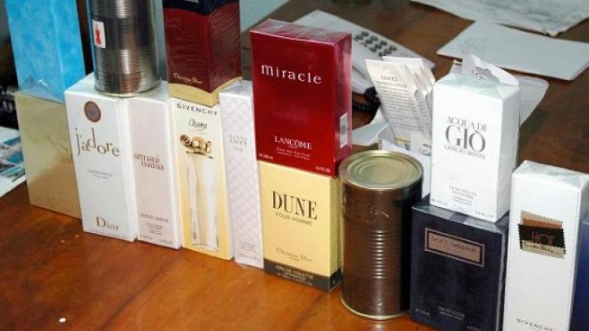 parfumuri in valoare de 150 000 de euro confiscate de politisti in urma unei razii