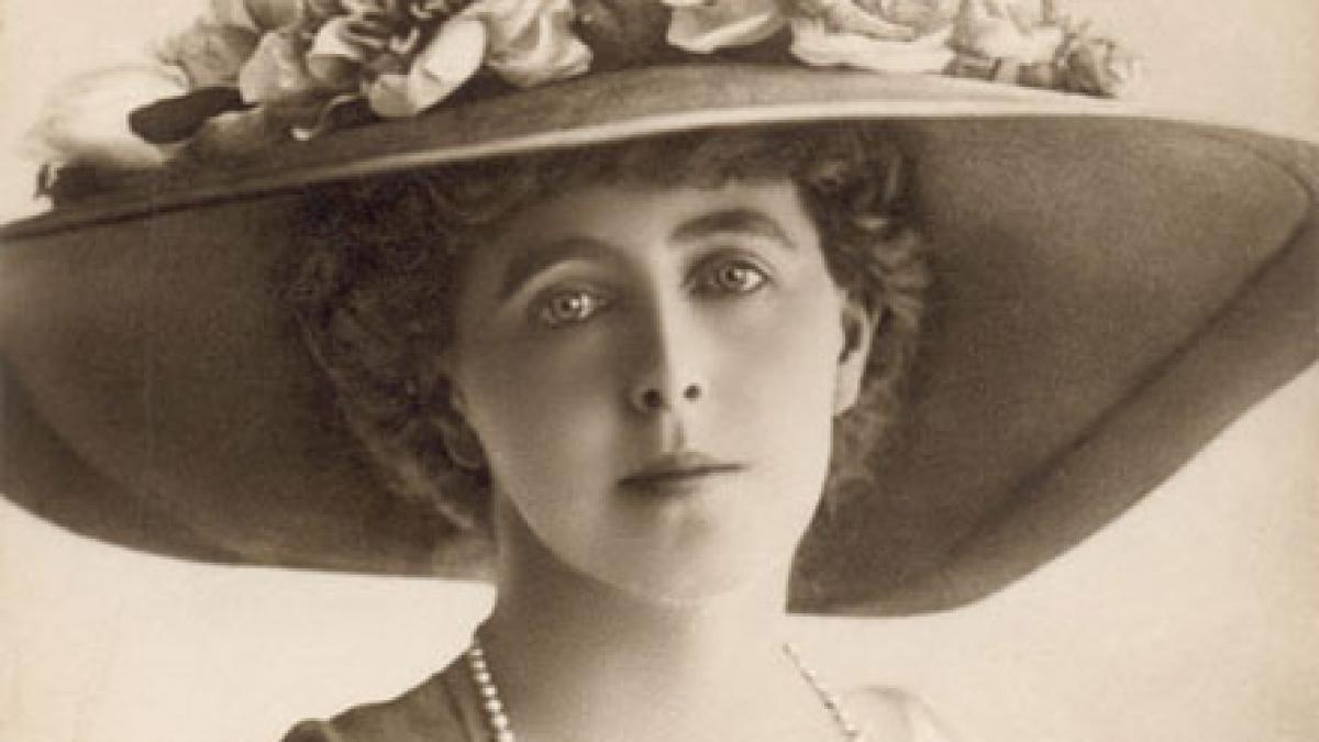 secvential fragment din filmul regina maria cu maia morgensten