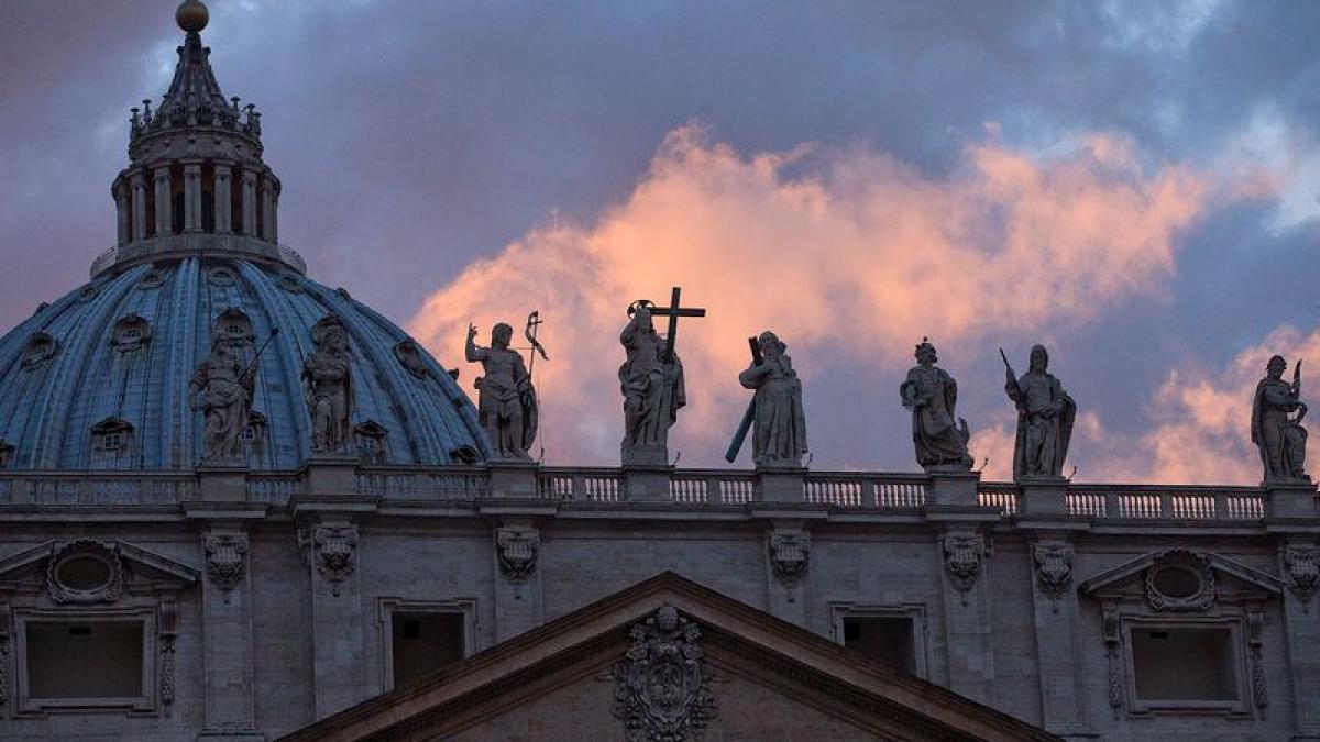 fotoreportaj din mijlocul vaticanului ce se intampla aceste momente in spatele usilor inchise