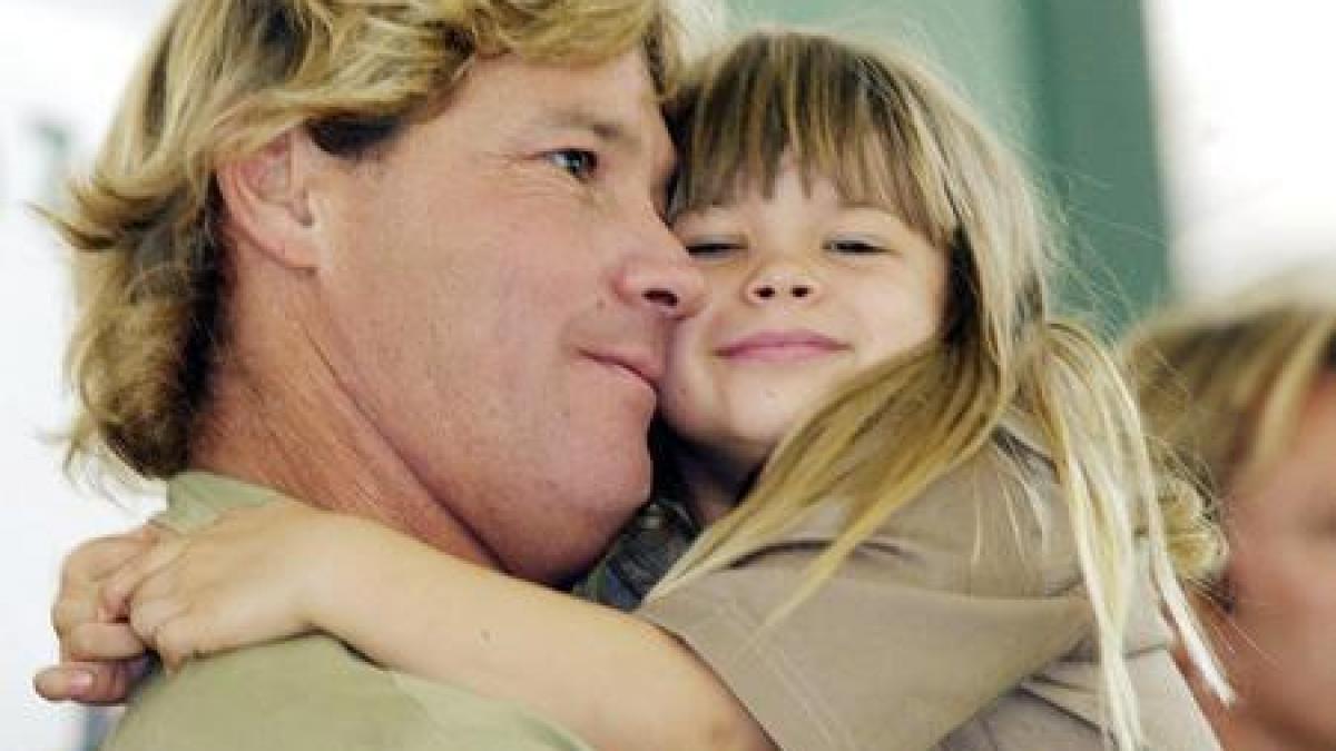 cum arata dupa aproape un deceniu fiica lui steve irwin ii calca sau nu pe urme lui crocodile hunter